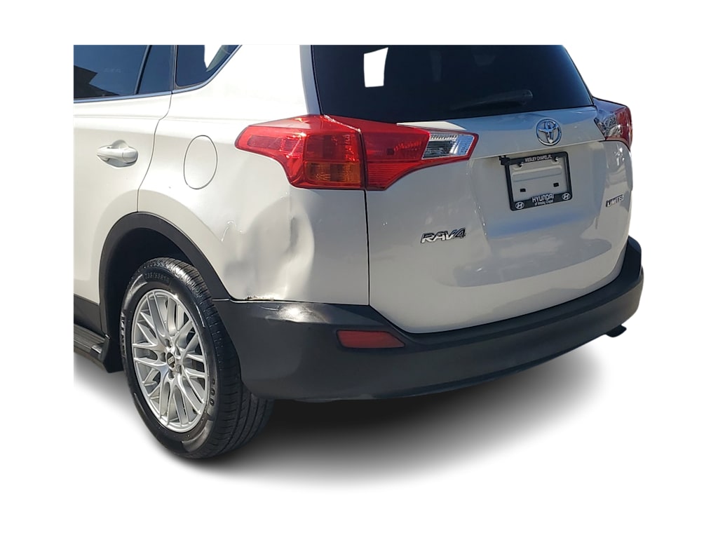 Thumbnail: 2015 Toyota RAV4 - 17