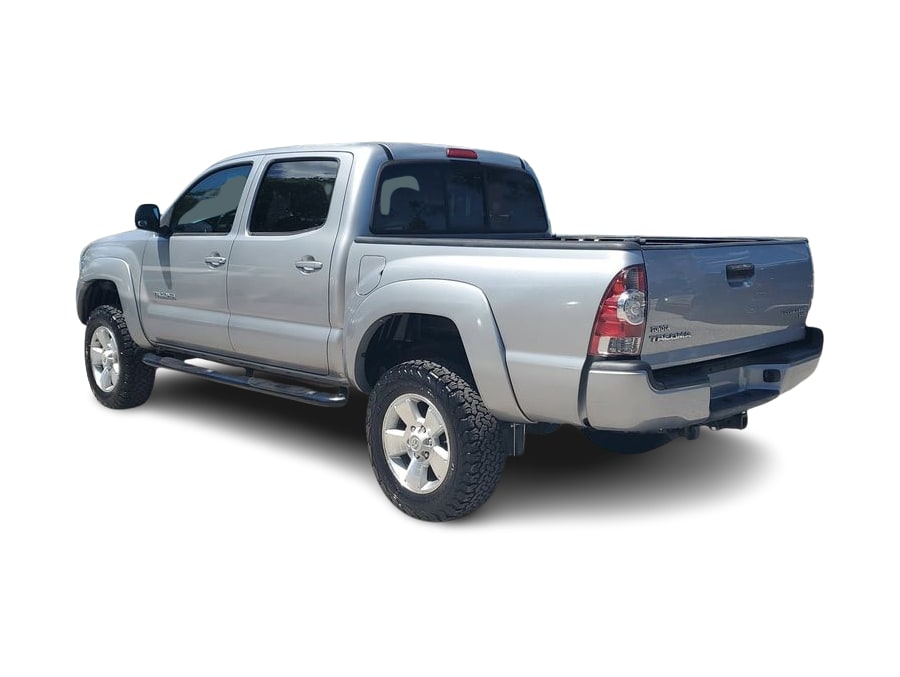 Thumbnail: 2014 Toyota Tacoma - 16