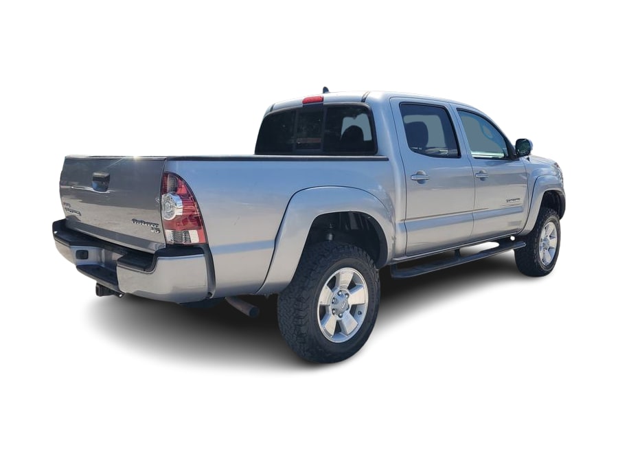 Thumbnail: 2014 Toyota Tacoma - 17
