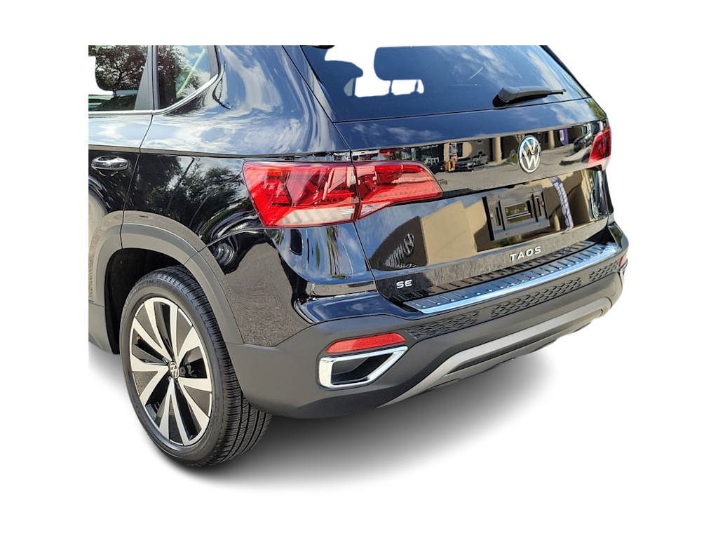 Thumbnail: 2022 Volkswagen Taos - 17