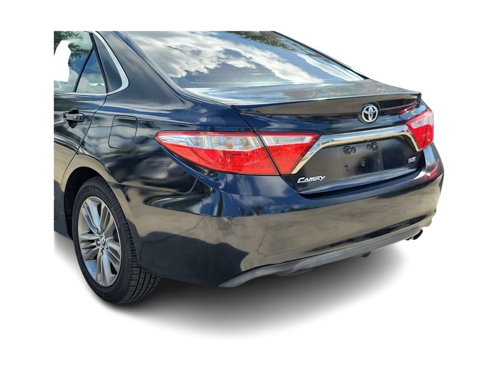 Thumbnail: 2015 Toyota Camry - 18