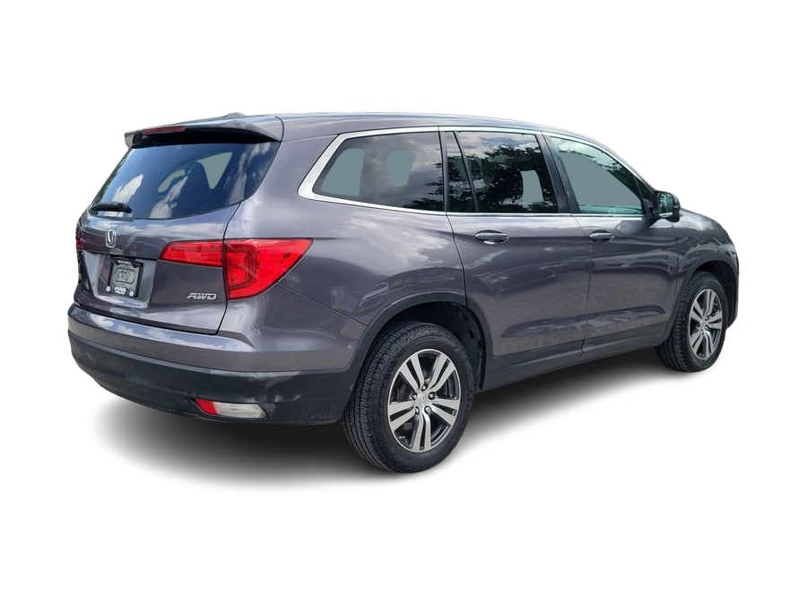 Thumbnail: 2017 Honda Pilot - 15