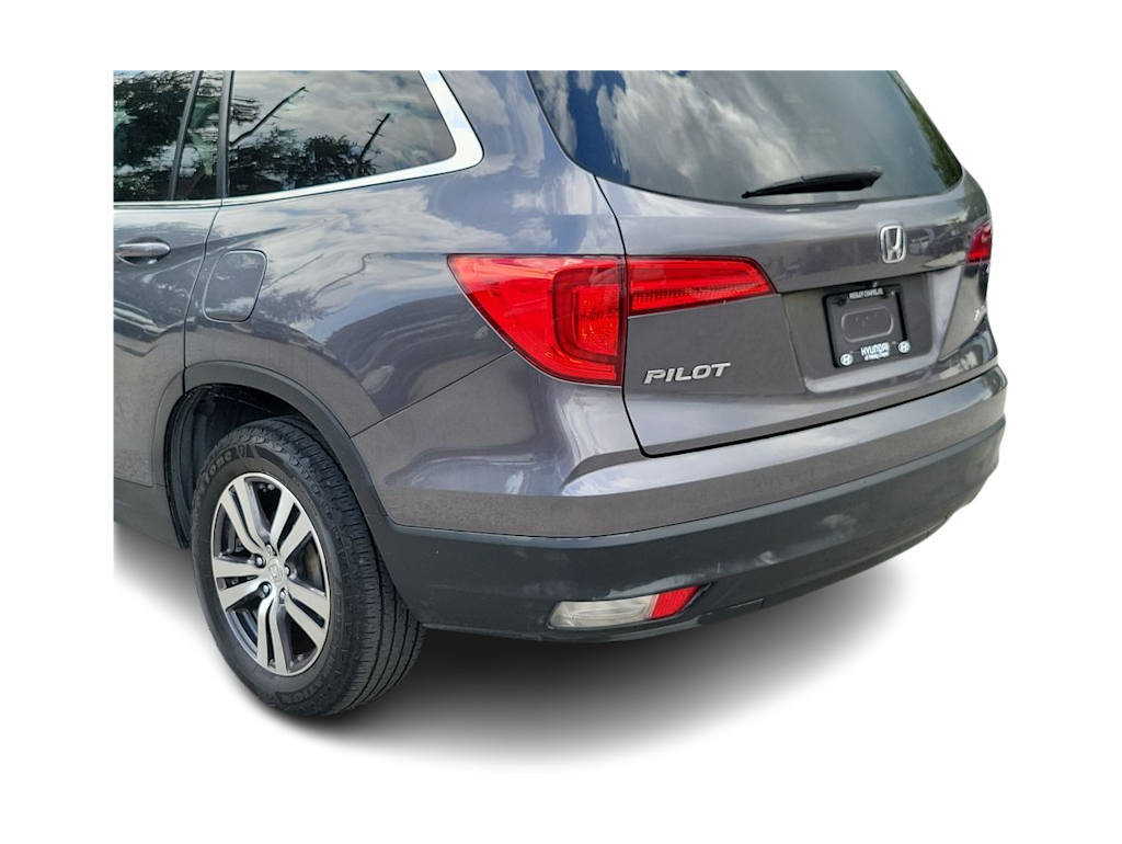 Thumbnail: 2017 Honda Pilot - 2
