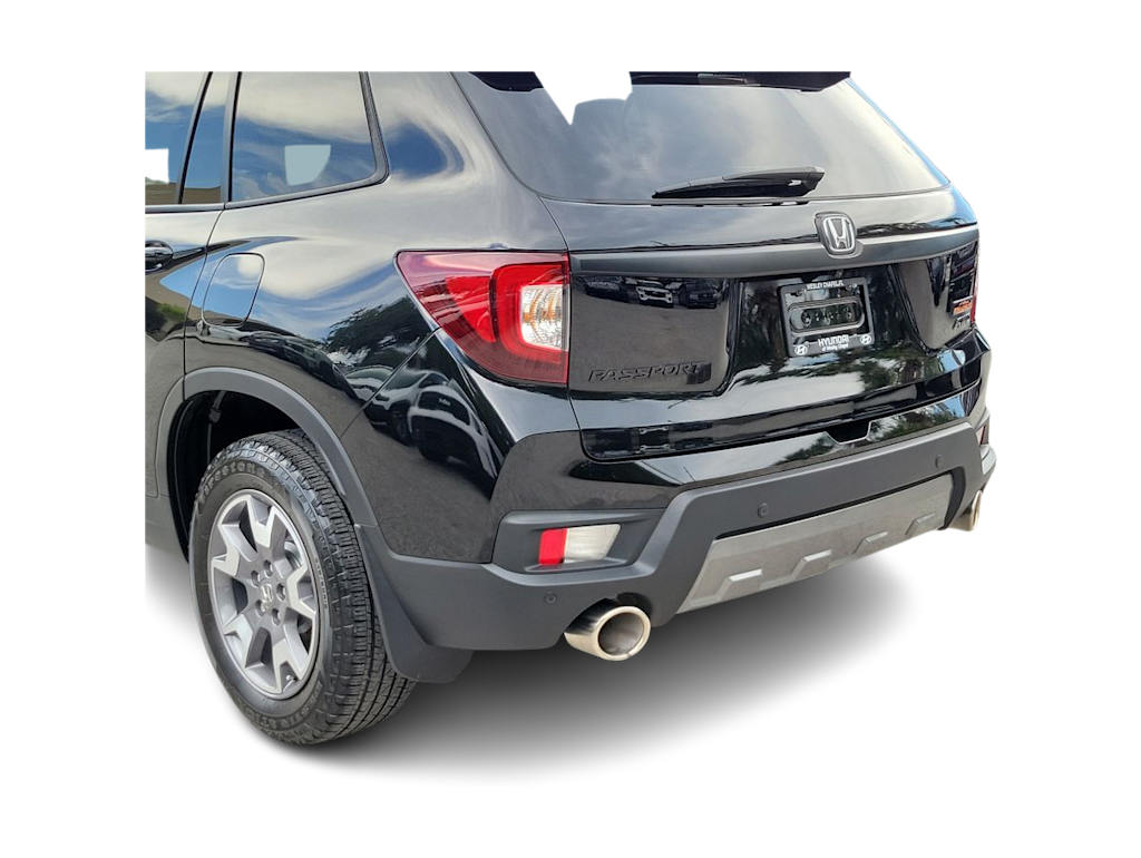 Thumbnail: 2023 Honda Passport - 18