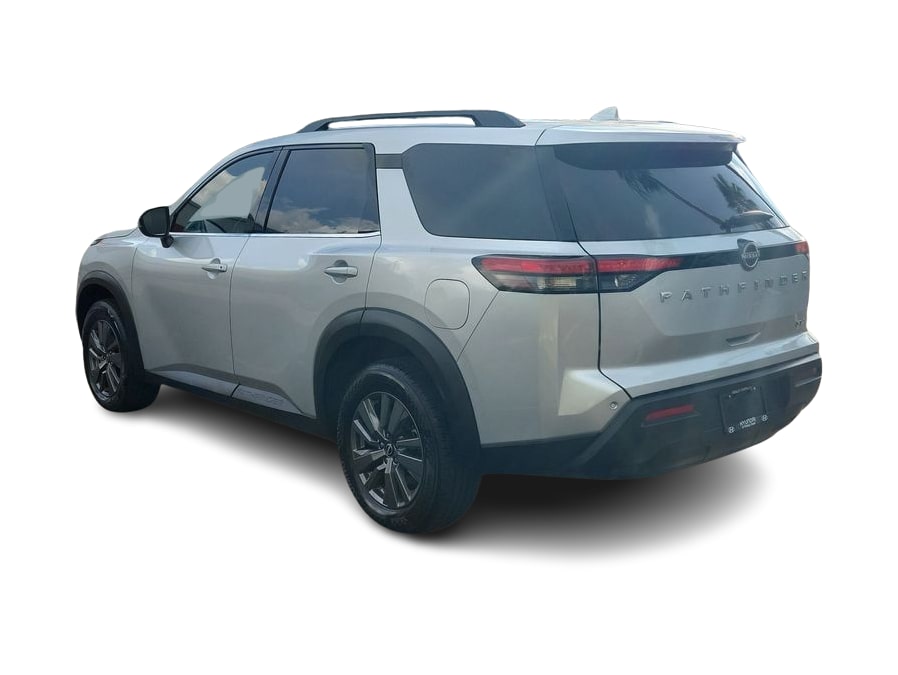 Thumbnail: 2024 Nissan Pathfinder - 3
