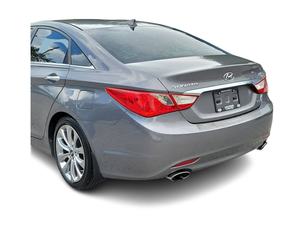Thumbnail: 2013 Hyundai Sonata - 18