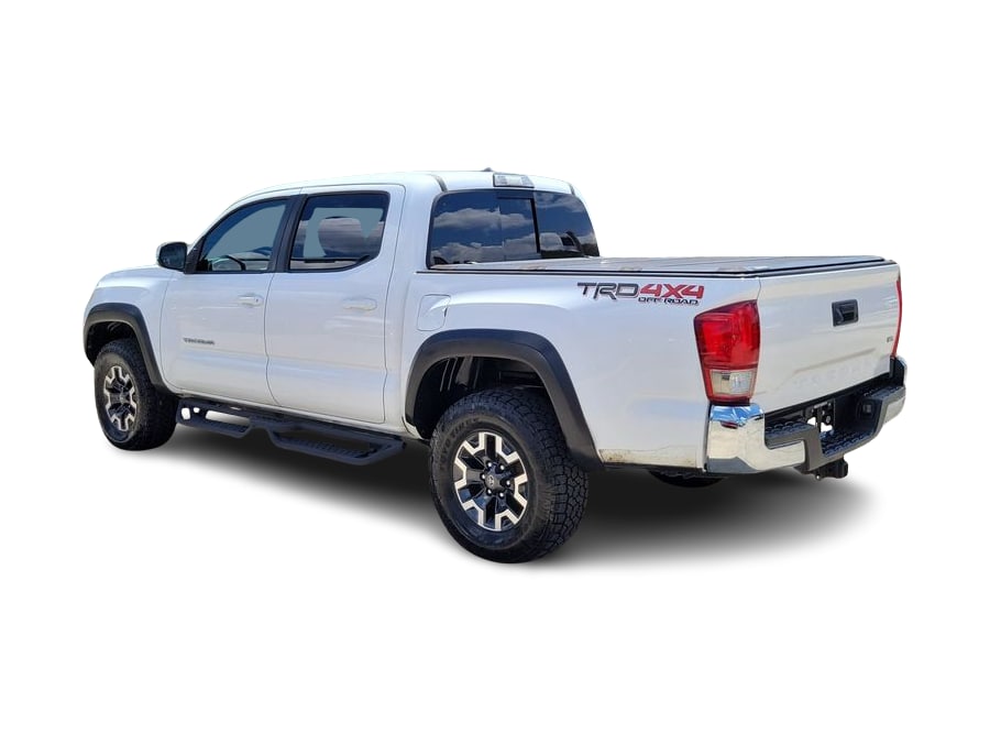 Thumbnail: 2017 Toyota Tacoma - 3