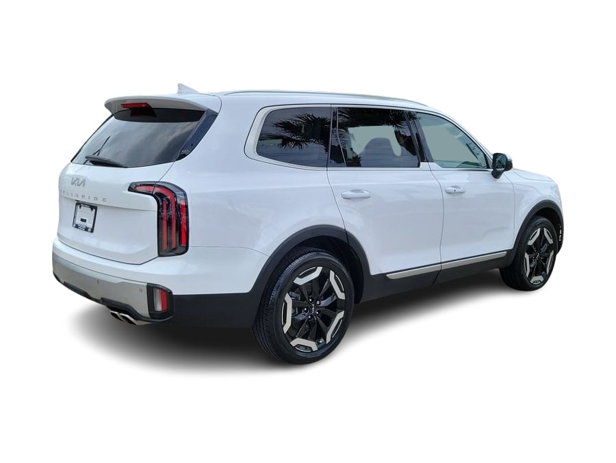 Thumbnail: 2023 Kia Telluride - 16