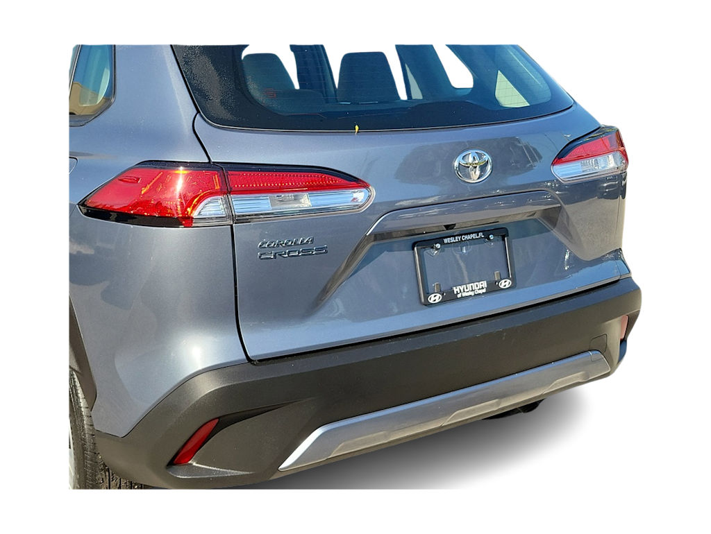 2023 Toyota Corolla Cross L 4