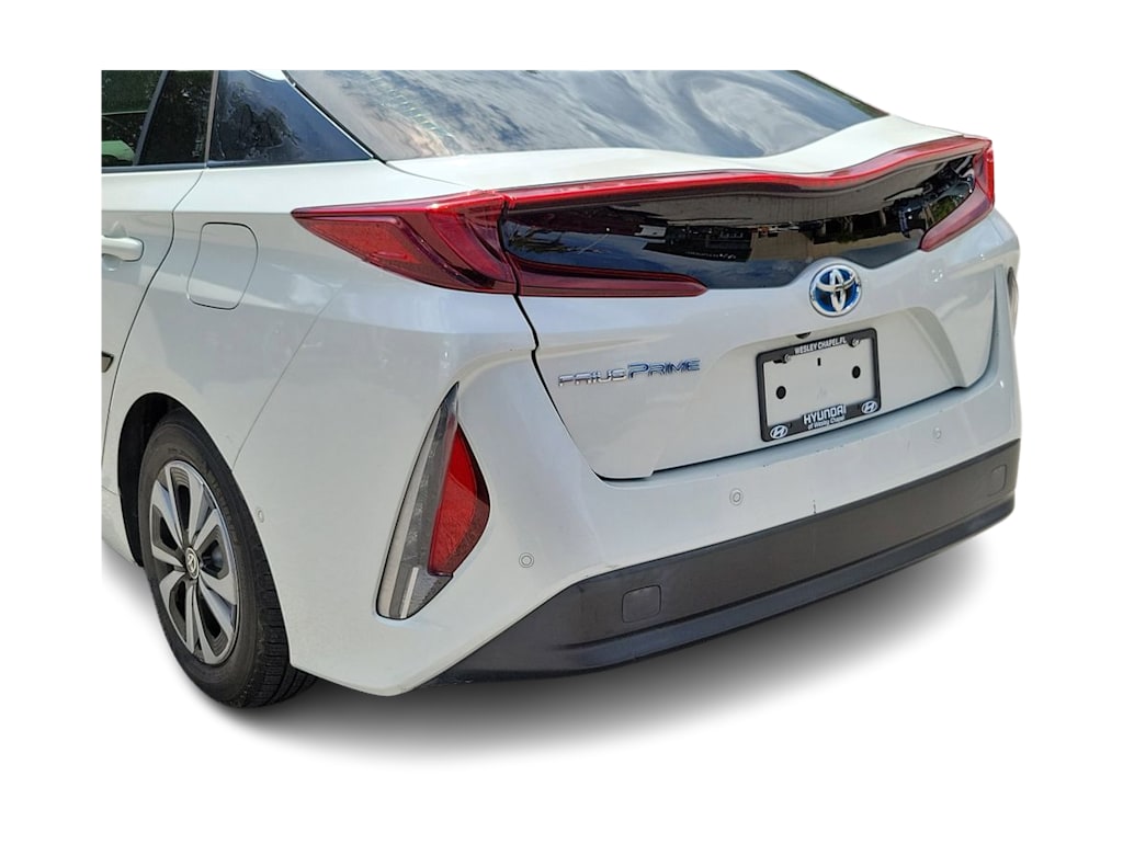 Thumbnail: 2017 Toyota Prius Prime - 17