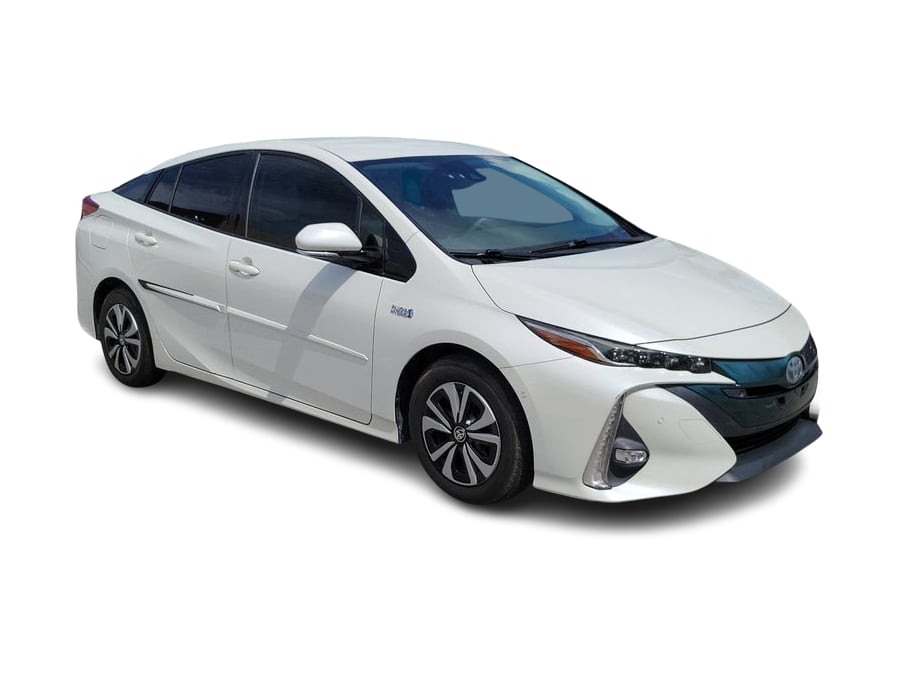 Thumbnail: 2017 Toyota Prius Prime - 16