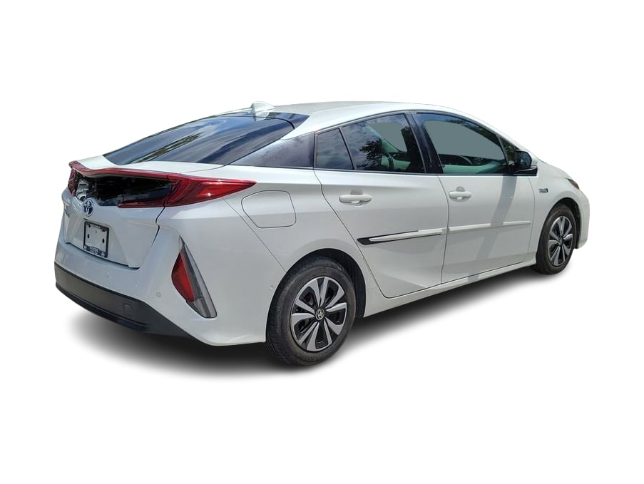 Thumbnail: 2017 Toyota Prius Prime - 15