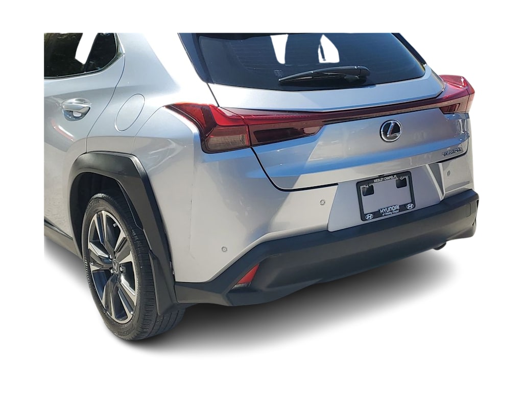 Thumbnail: 2023 Lexus UX - 18