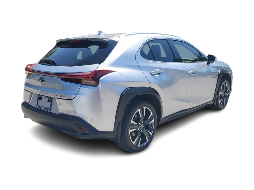 Thumbnail: 2023 Lexus UX - 16