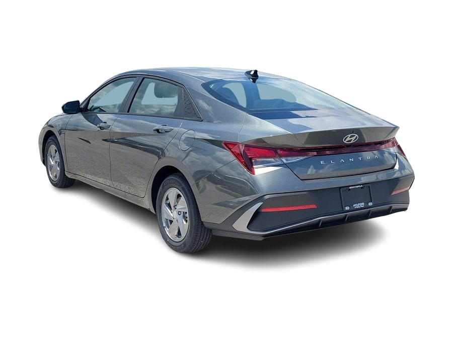 Thumbnail: 2026 Hyundai Elantra - 3