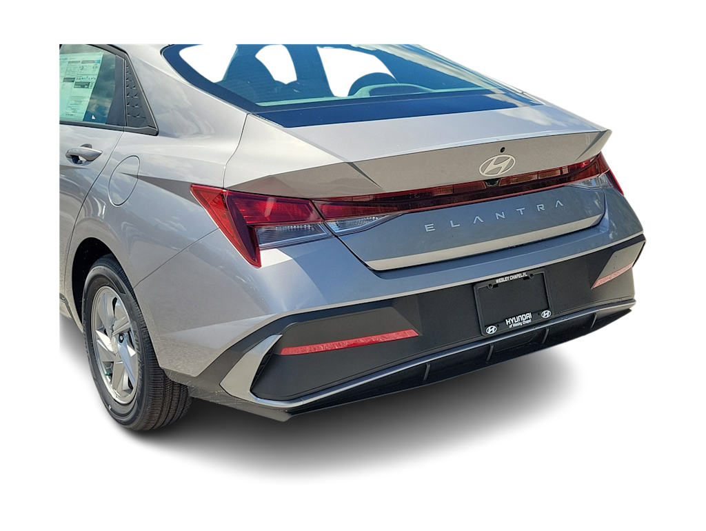 Thumbnail: 2025 Hyundai Elantra - 19