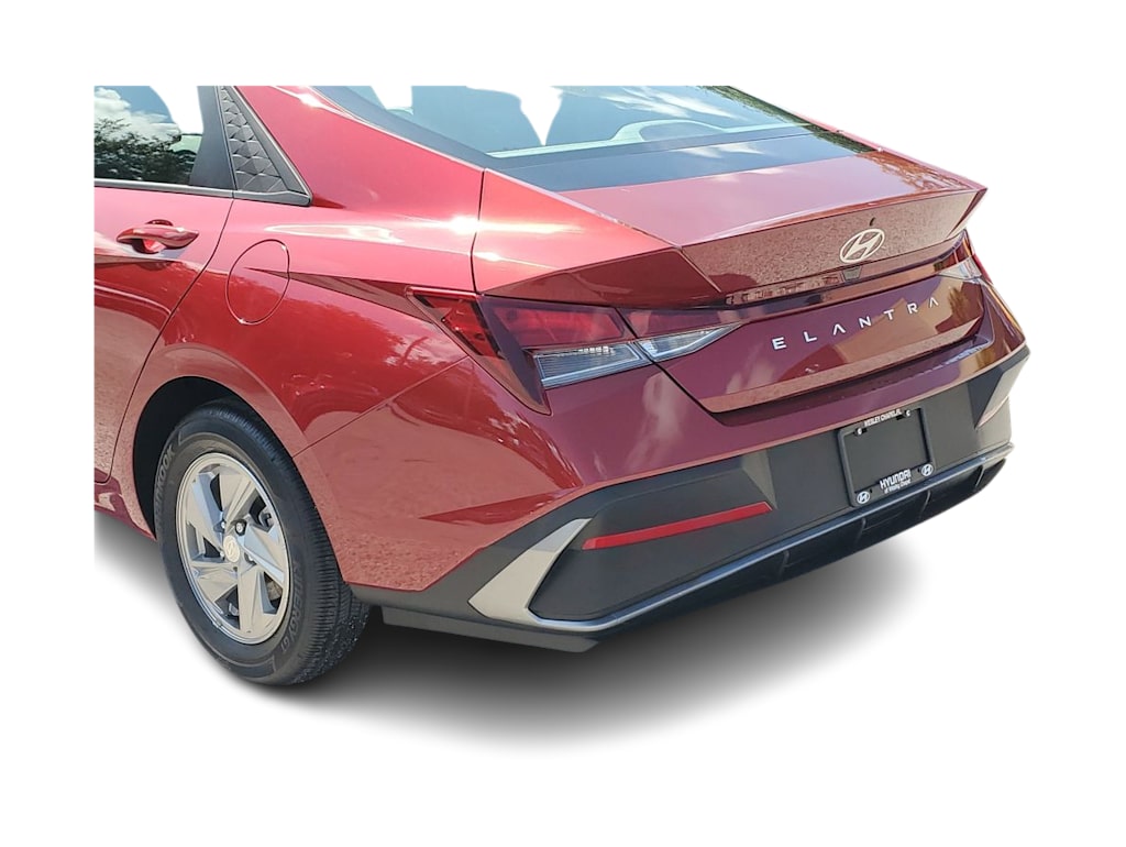 Thumbnail: 2025 Hyundai Elantra - 16