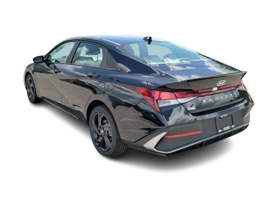 Thumbnail: 2026 Hyundai Elantra - 3