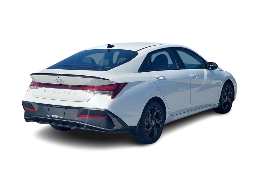 Thumbnail: 2026 Hyundai Elantra - 17