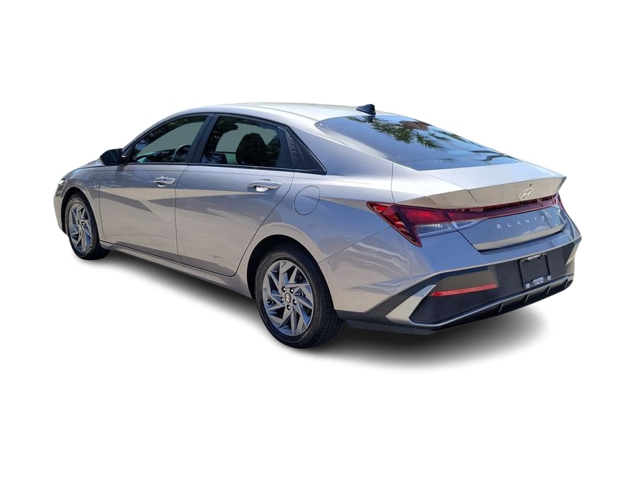 Thumbnail: 2024 Hyundai Elantra - 3