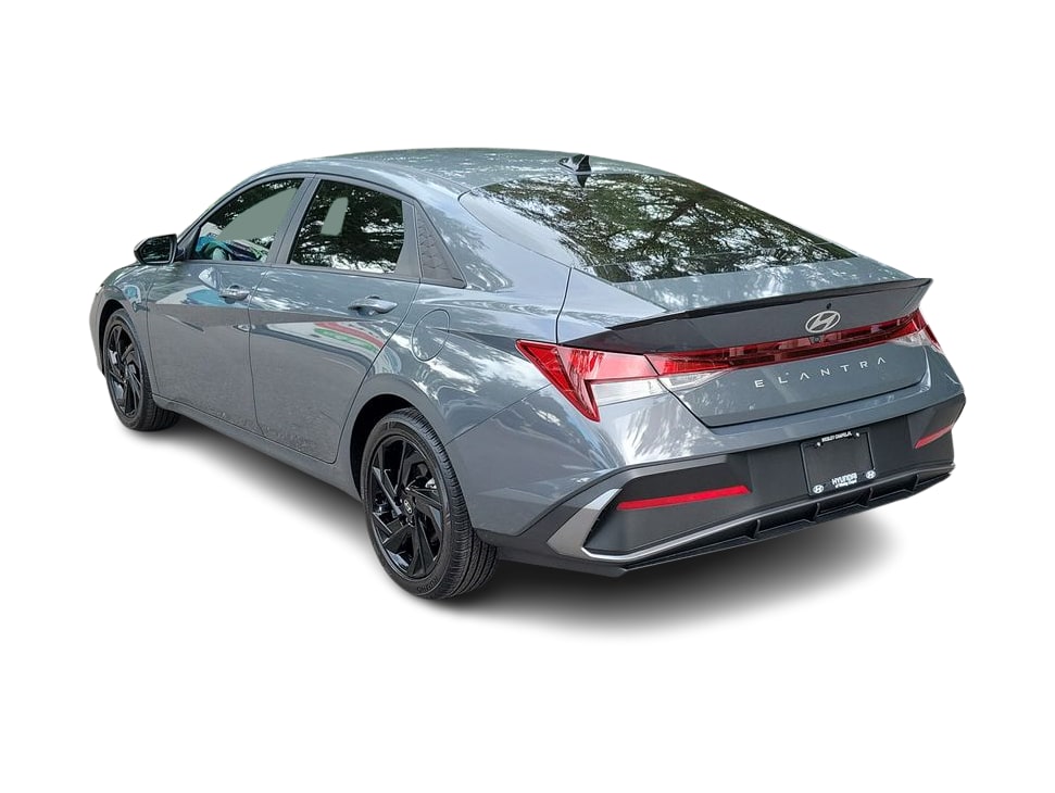 Thumbnail: 2026 Hyundai Elantra - 3