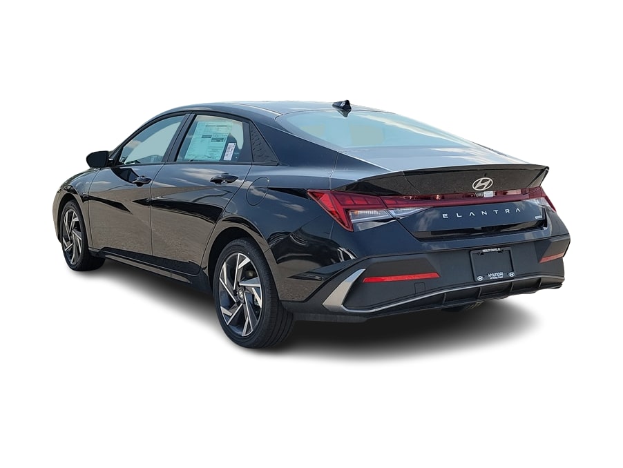 Thumbnail: 2025 Hyundai Elantra - 4