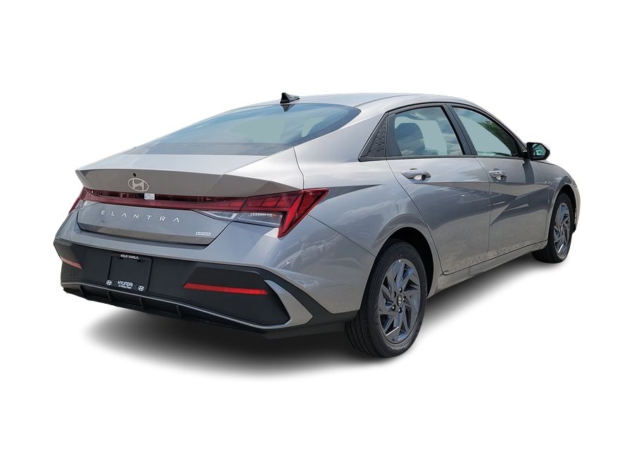 Thumbnail: 2025 Hyundai Elantra - 15