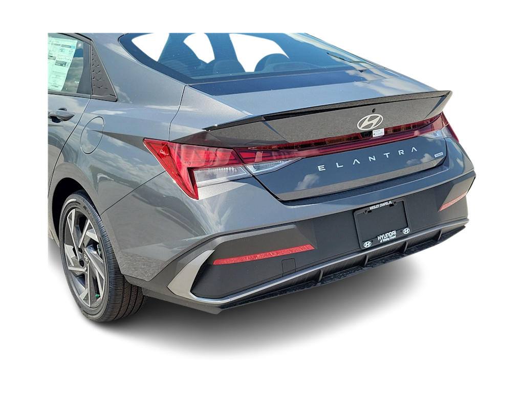 Thumbnail: 2025 Hyundai Elantra - 19