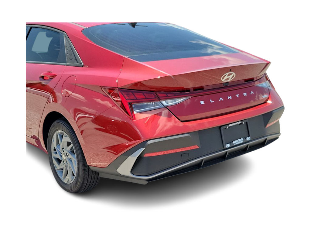 Thumbnail: 2026 Hyundai Elantra - 3