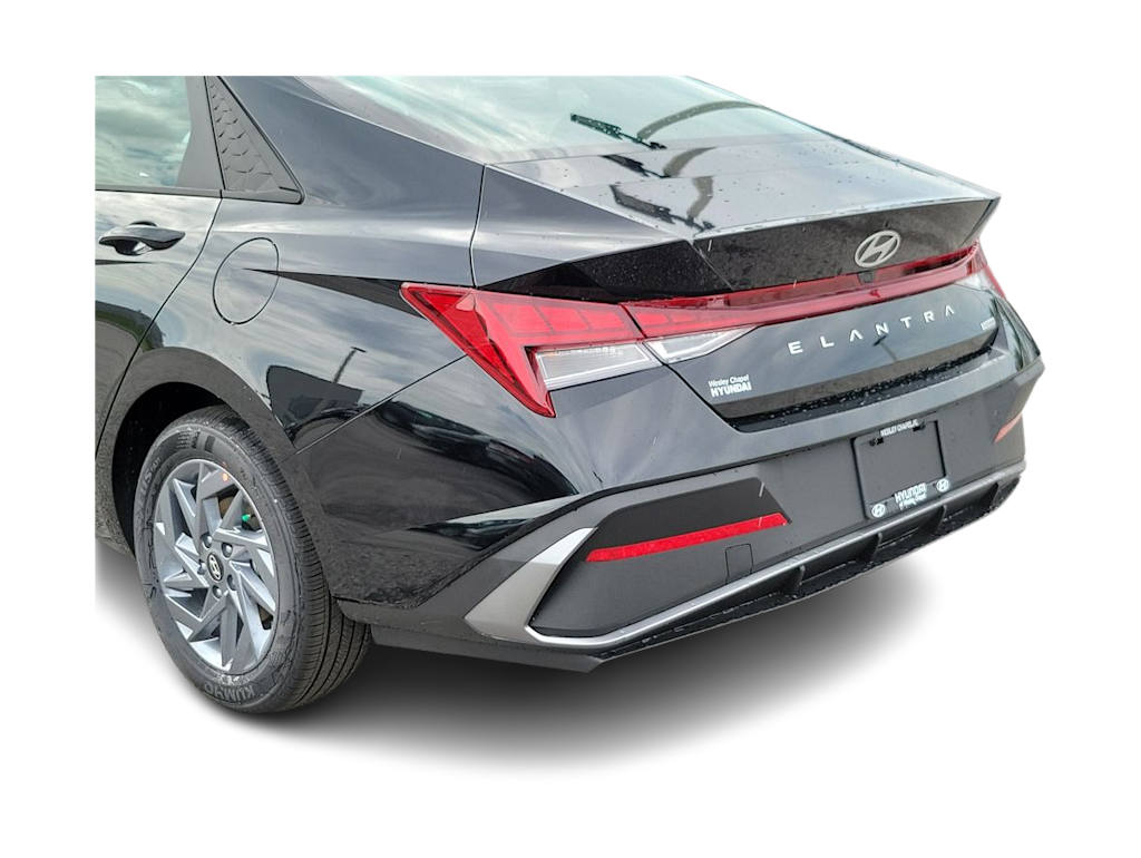 Thumbnail: 2026 Hyundai Elantra - 17