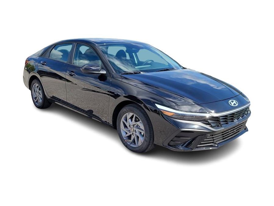 Thumbnail: 2026 Hyundai Elantra - 17