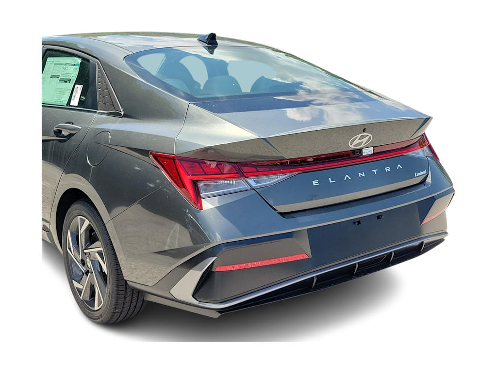 Thumbnail: 2025 Hyundai Elantra - 19