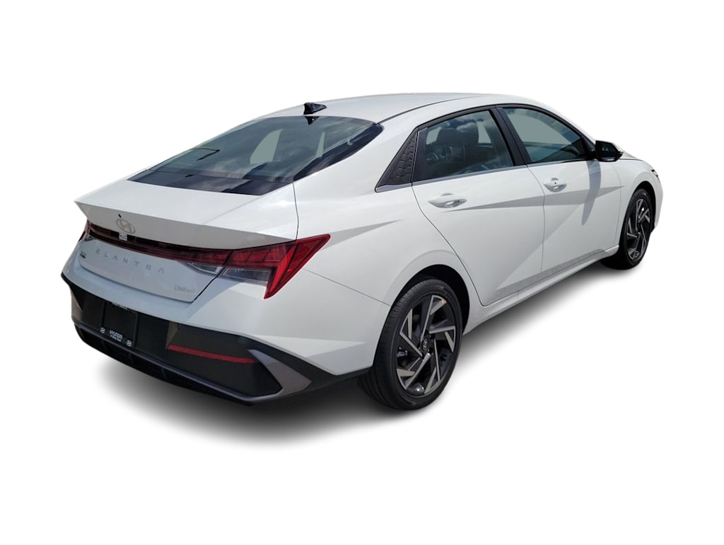 Thumbnail: 2026 Hyundai Elantra - 18
