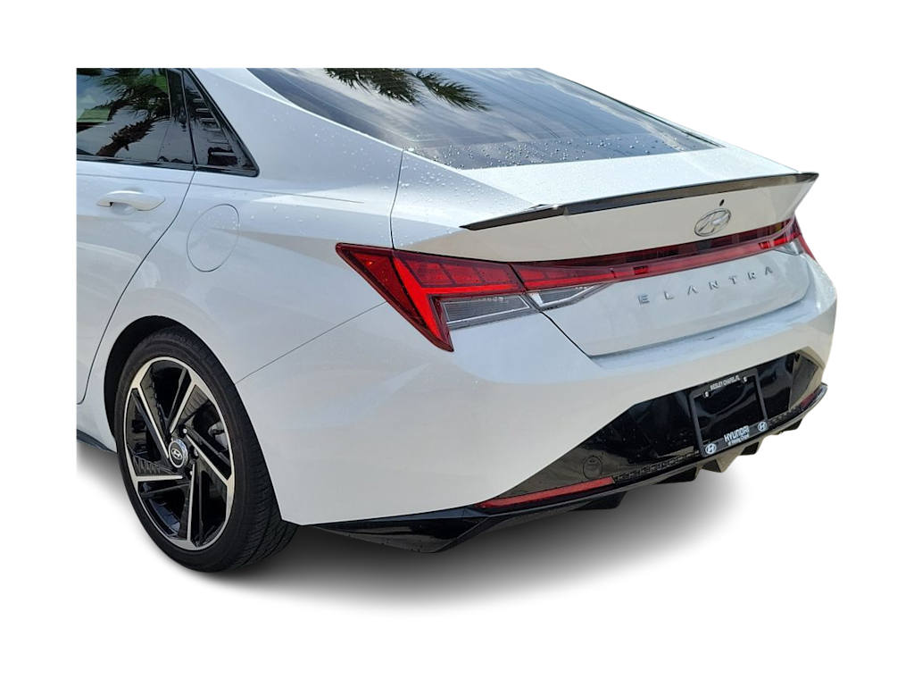 Thumbnail: 2023 Hyundai Elantra - 17
