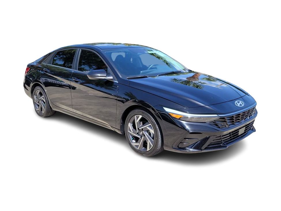 Thumbnail: 2025 Hyundai Elantra - 16