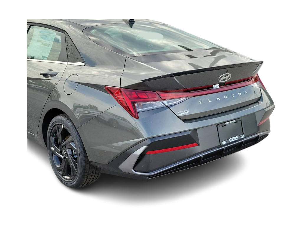 Thumbnail: 2026 Hyundai Elantra - 18