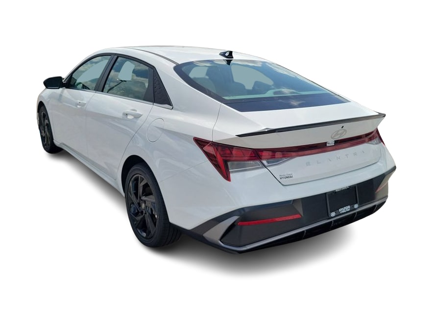 Thumbnail: 2026 Hyundai Elantra - 3