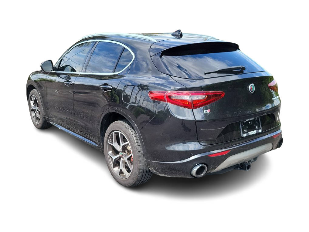 Thumbnail: 2020 Alfa Romeo Stelvio - 3