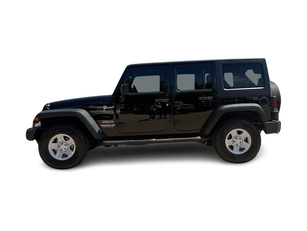 Thumbnail: 2016 Jeep Wrangler - 3