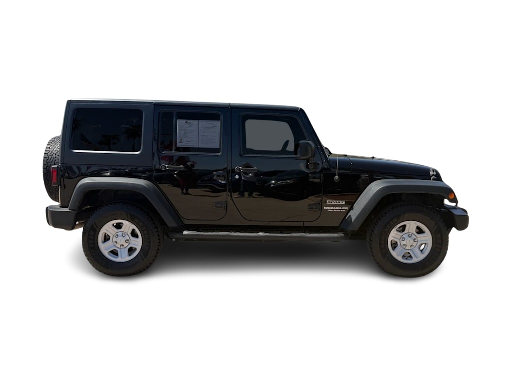 Thumbnail: 2016 Jeep Wrangler - 17