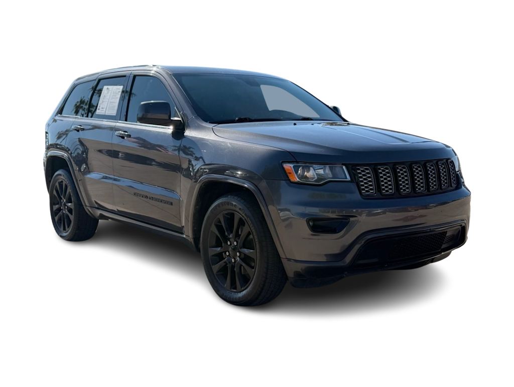 Thumbnail: 2018 Jeep Grand Cherokee - 15