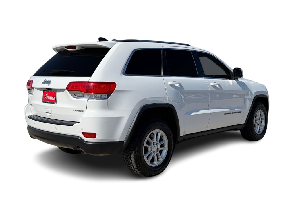 Thumbnail: 2018 Jeep Grand Cherokee - 17