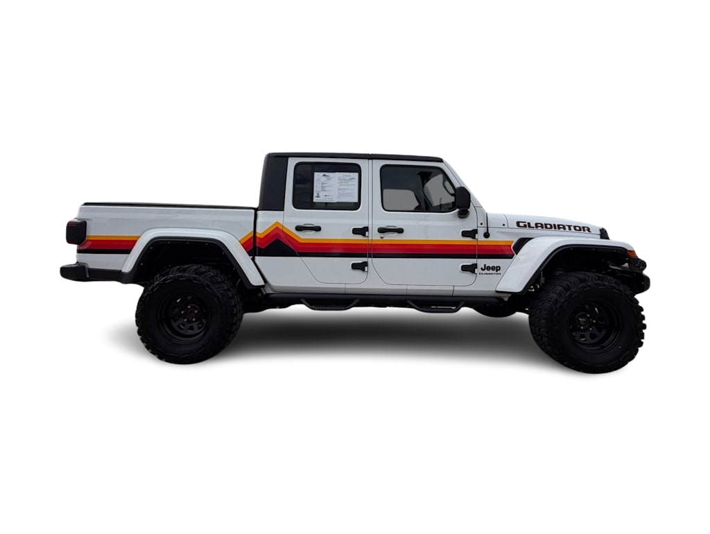 Thumbnail: 2021 Jeep Gladiator - 18