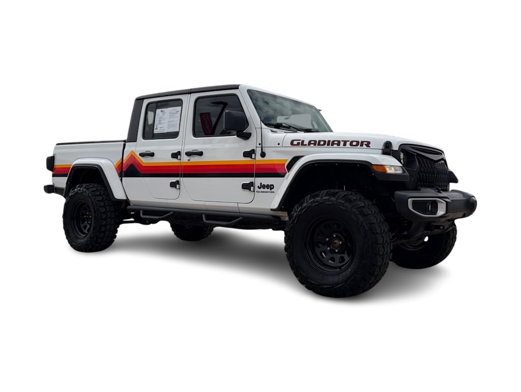 Thumbnail: 2021 Jeep Gladiator - 17