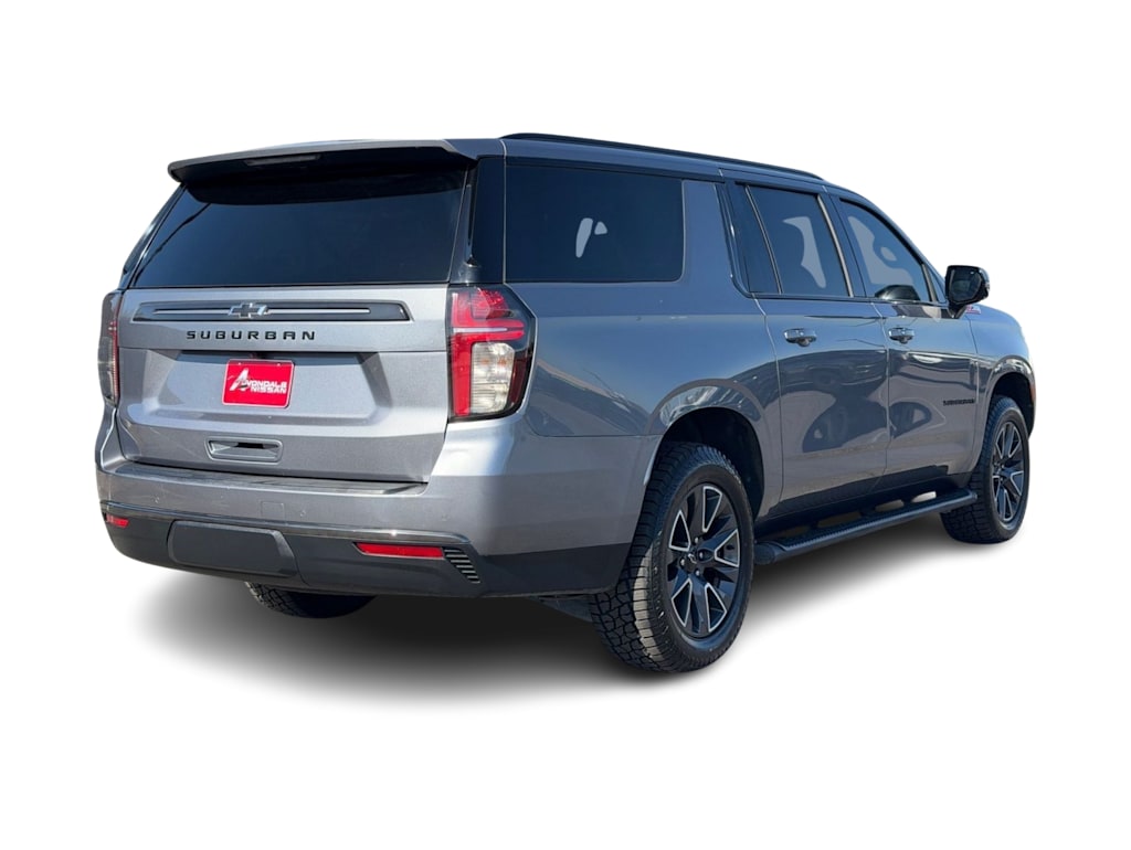 Thumbnail: 2022 Chevrolet Suburban - 16