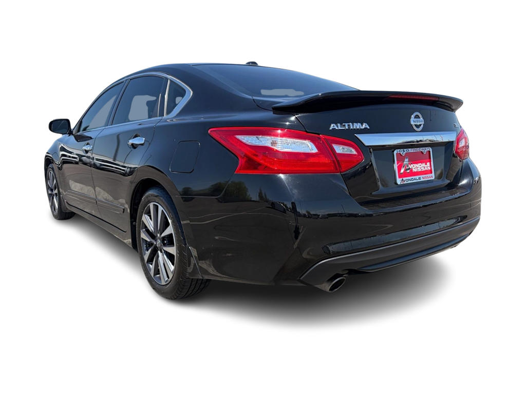 Thumbnail: 2016 Nissan Altima - 3