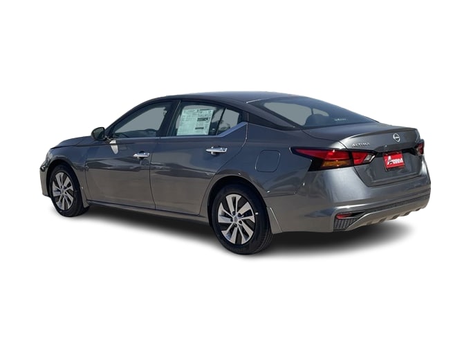 Thumbnail: 2025 Nissan Altima - 4