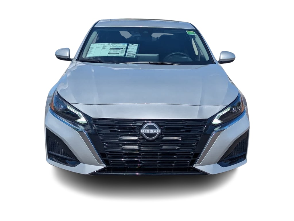 Thumbnail: 2025 Nissan Altima - 5