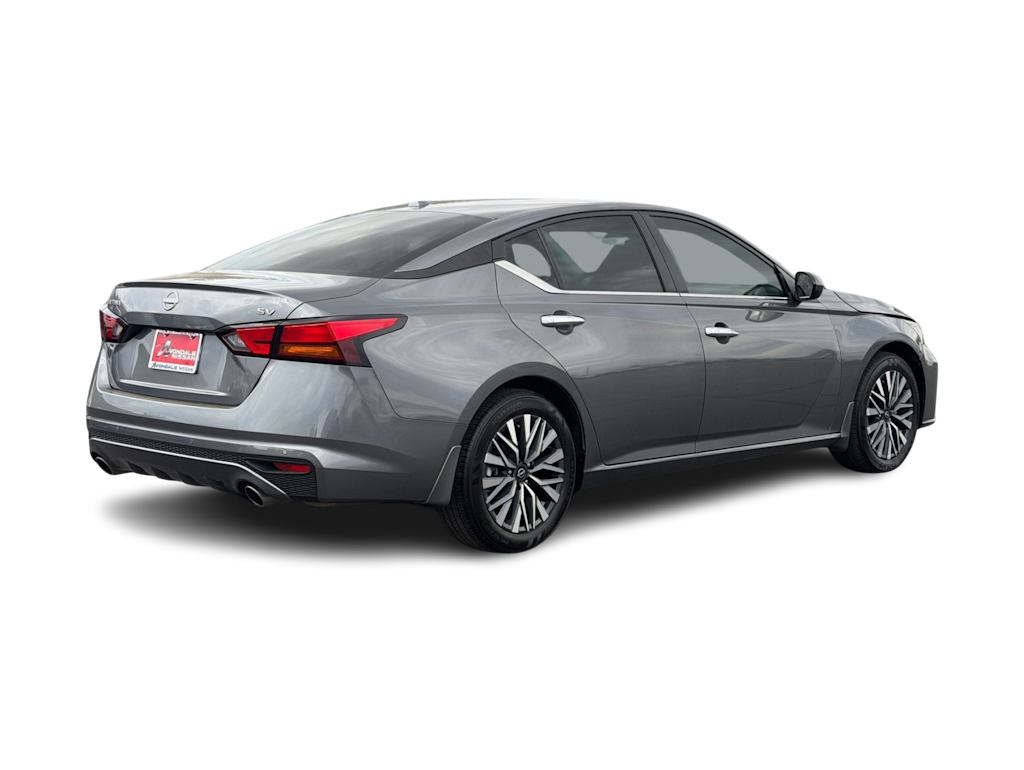 Thumbnail: 2024 Nissan Altima - 16