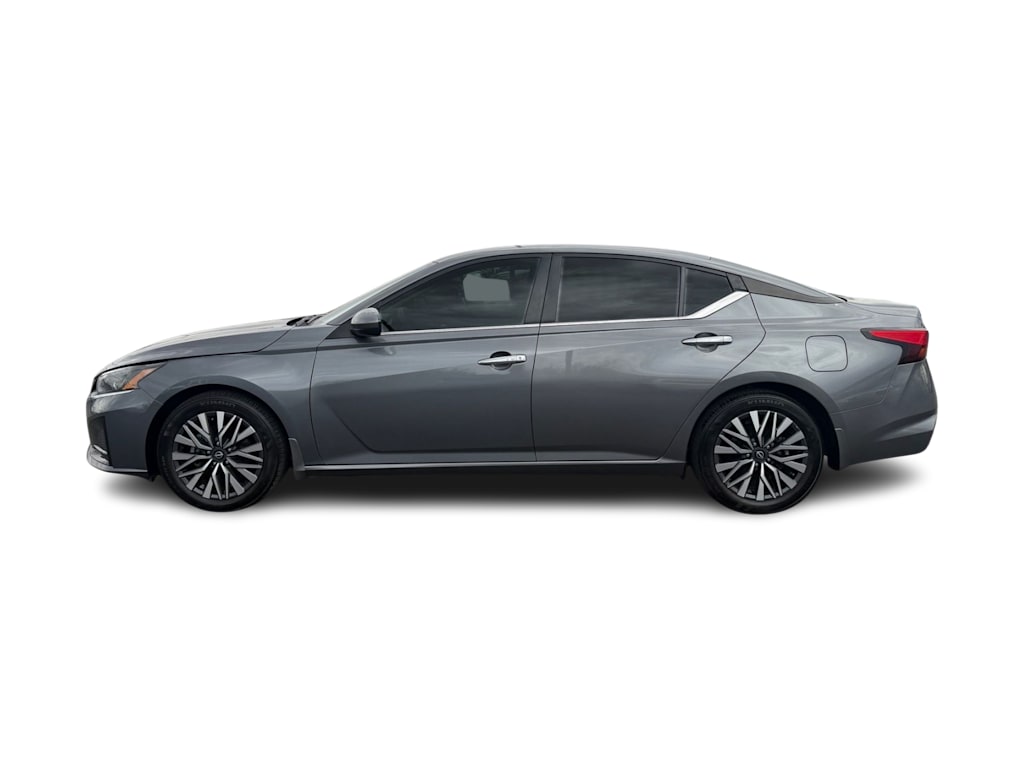 Thumbnail: 2024 Nissan Altima - 3